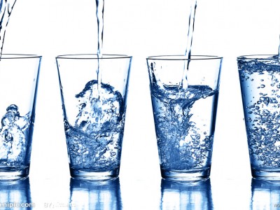 食譜-適度飲水，以免造成泌尿道發炎