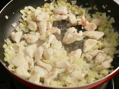 食譜-白醬番茄雞肉義大利麵