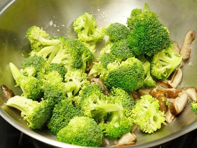 食譜-麻油蒜香青花菜