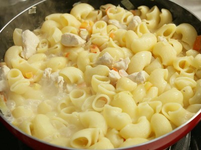 食譜-白醬番茄雞肉義大利麵