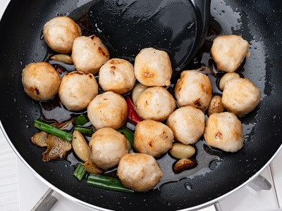 食譜-三杯花枝丸