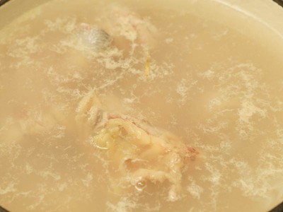 食譜-蒜味蛤蜊燉雞湯