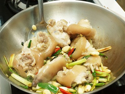 食譜-花雕蜜燉豬腳