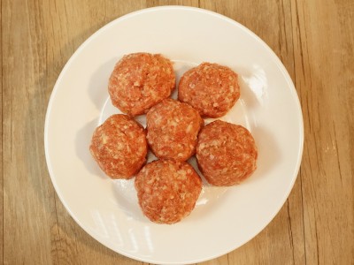 食譜-獅子頭燉白菜粉條