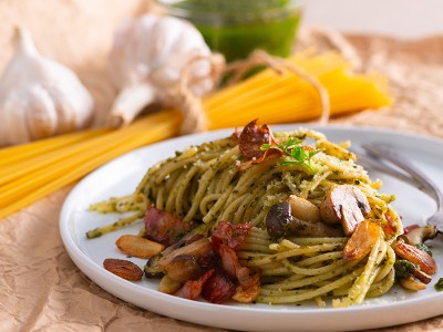 食譜-青醬菇菇培根義大利麵 