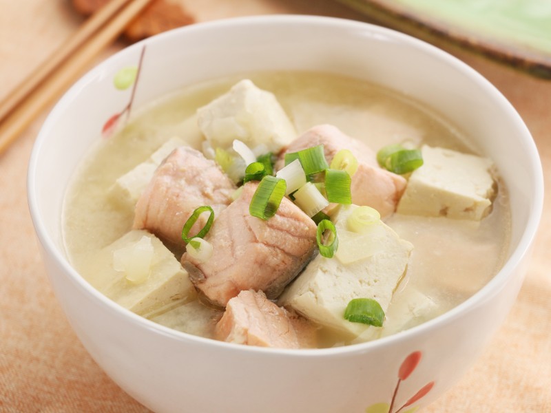 食譜-味噌豆腐鮭魚湯